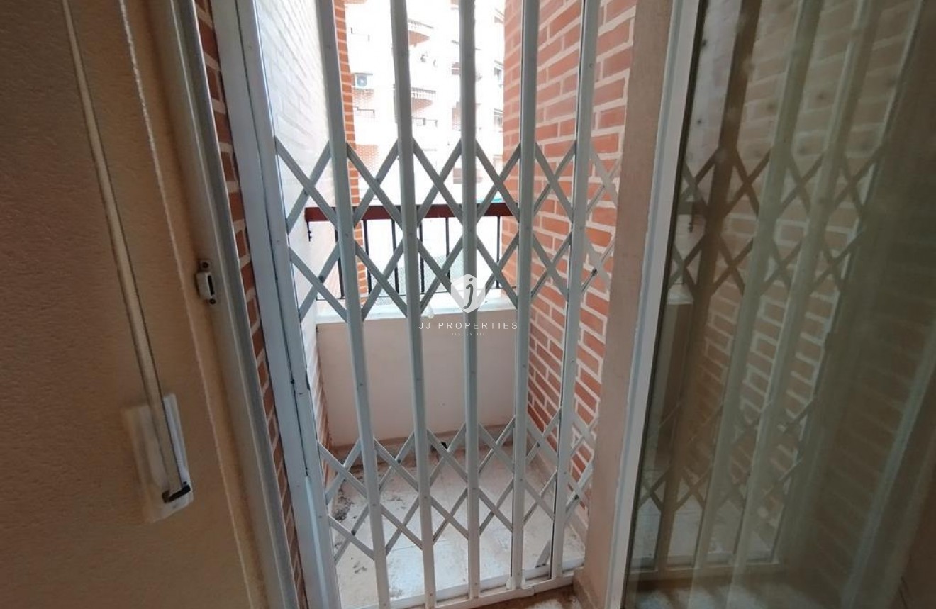 Resale - Apartment / flat -
Torrevieja - HABANERAS PLAZA SANTA MARIA