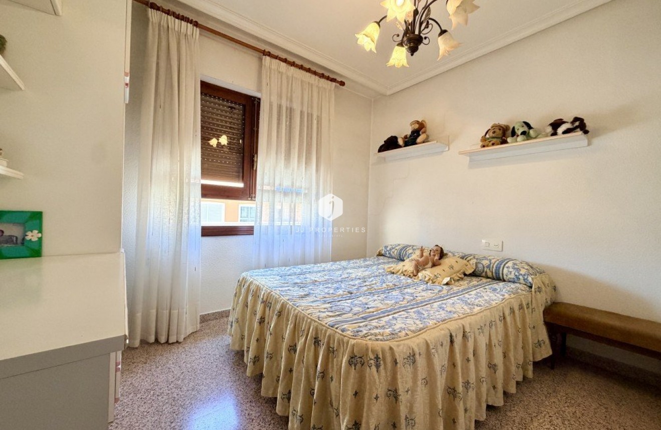 Aus zweiter Hand - Chalet -
Formentera del Segura - Costa Blanca