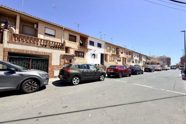 Aus zweiter Hand - Chalet -
Formentera del Segura - Costa Blanca