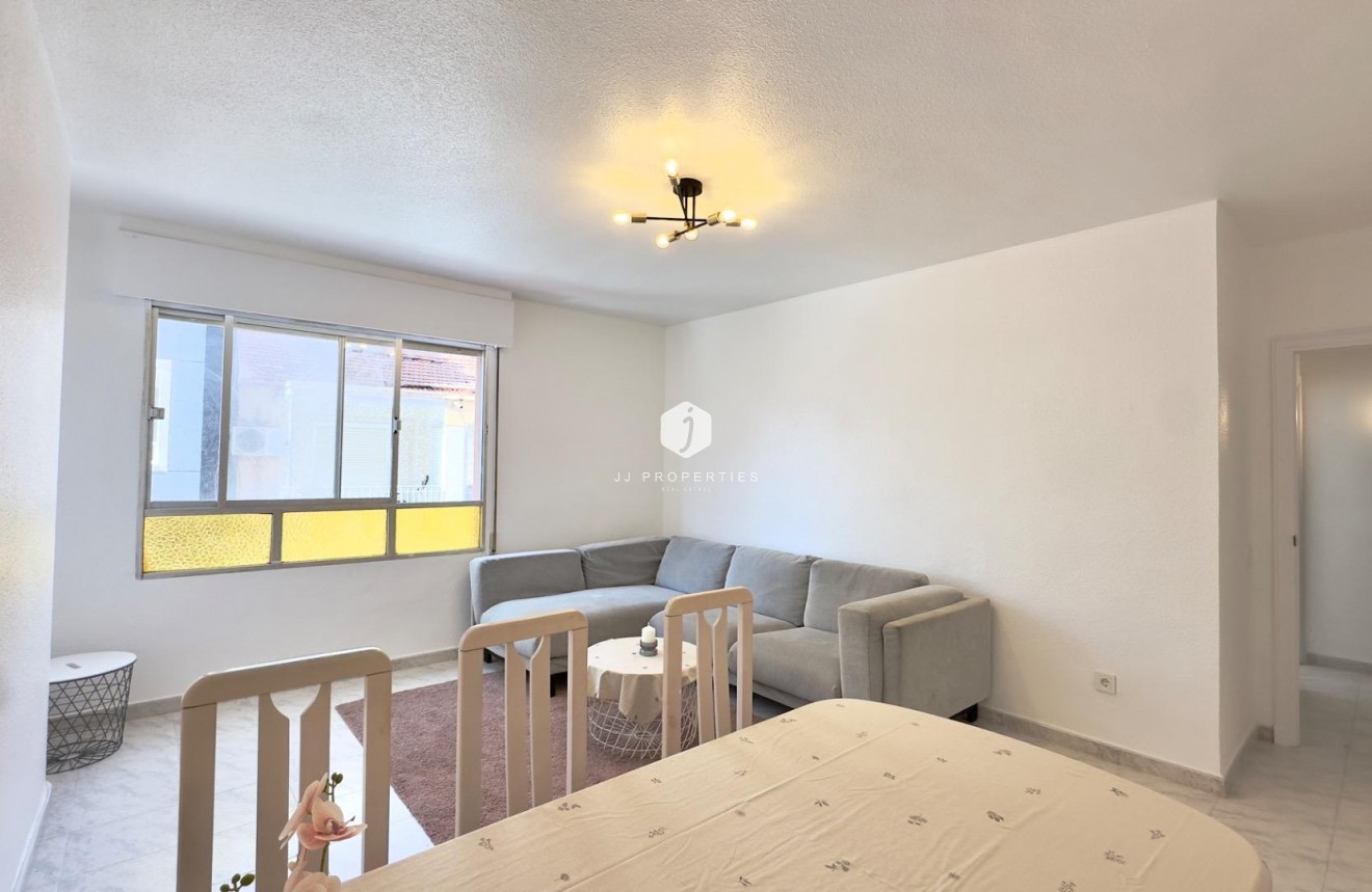 D'occasion - Appartement -
Torrevieja - Estacion de autobuses