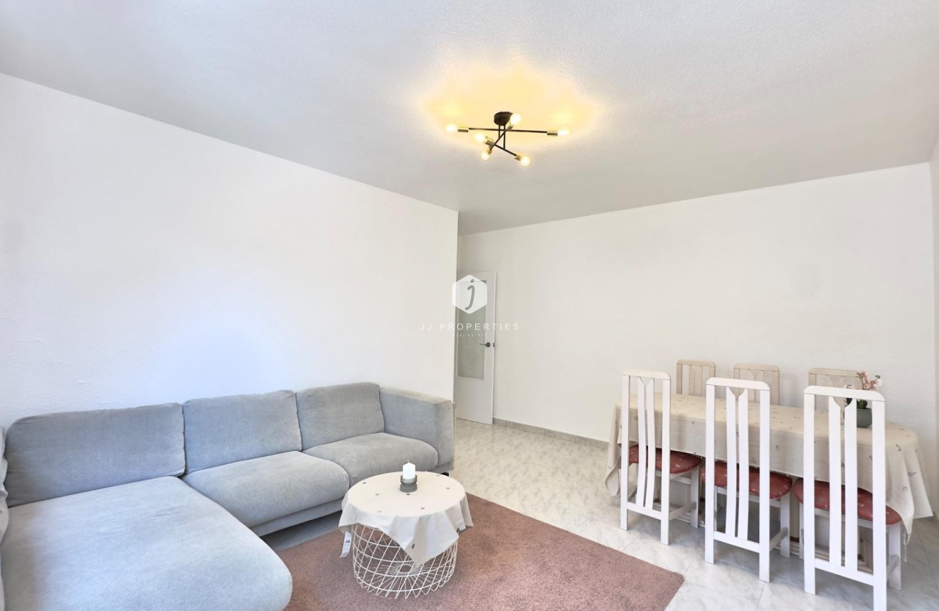 D'occasion - Appartement -
Torrevieja - Estacion de autobuses