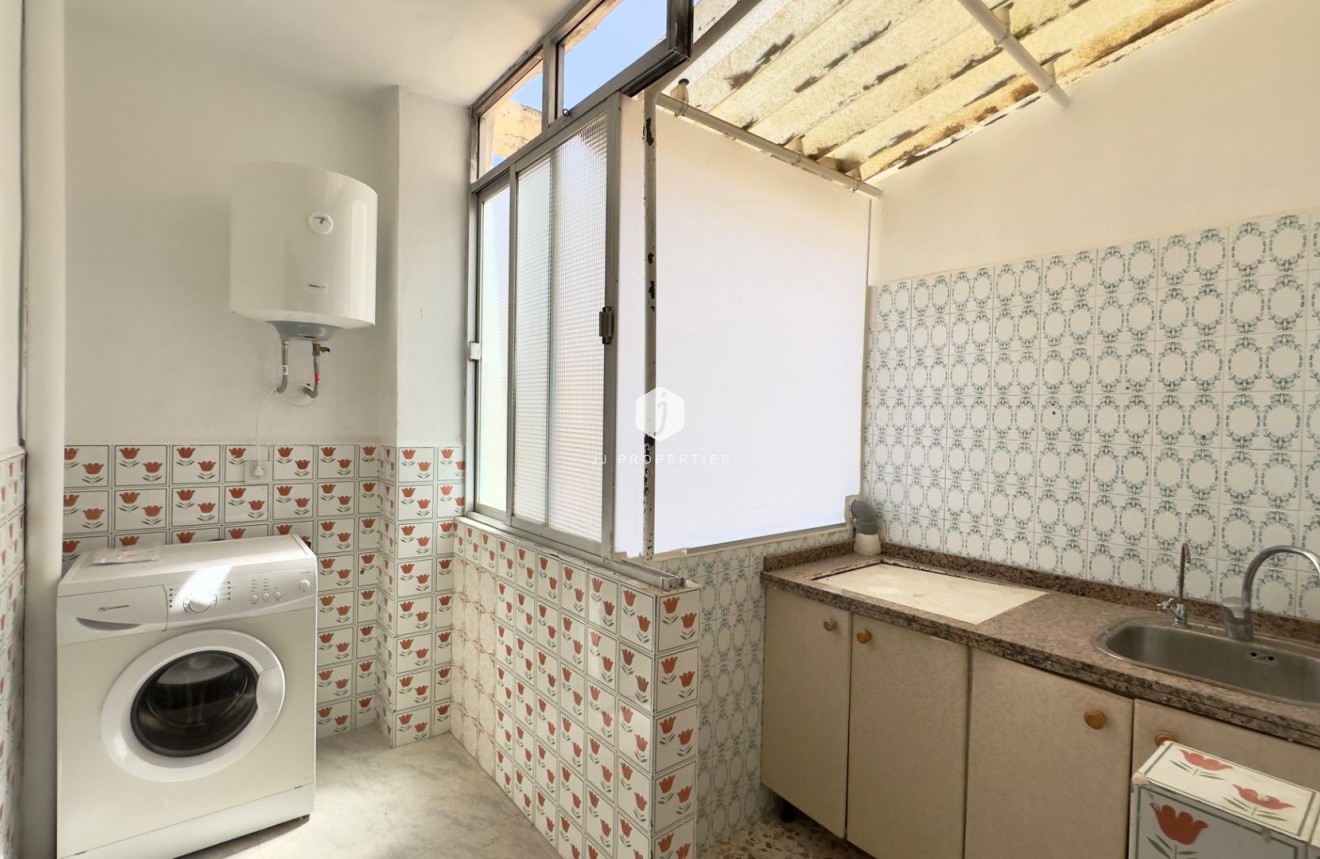 D'occasion - Appartement -
Torrevieja - Estacion de autobuses