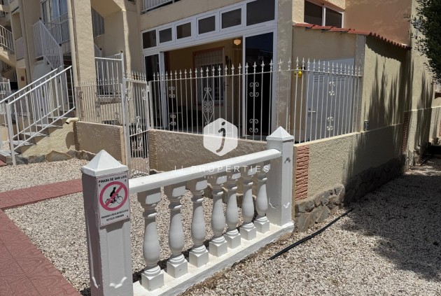 D'occasion - Bungalow -
Torrevieja - La Siesta - El Salado - Torreta