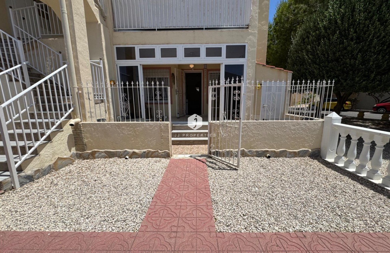 D'occasion - Bungalow -
Torrevieja - La Siesta - El Salado - Torreta