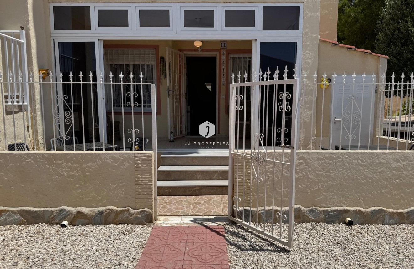 D'occasion - Bungalow -
Torrevieja - La Siesta - El Salado - Torreta
