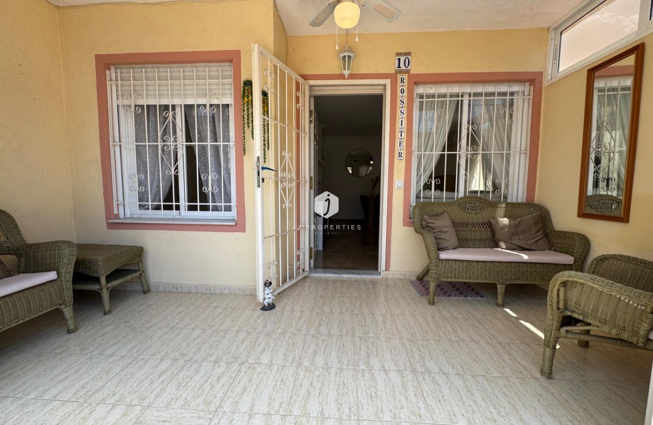 D'occasion - Bungalow -
Torrevieja - La Siesta - El Salado - Torreta