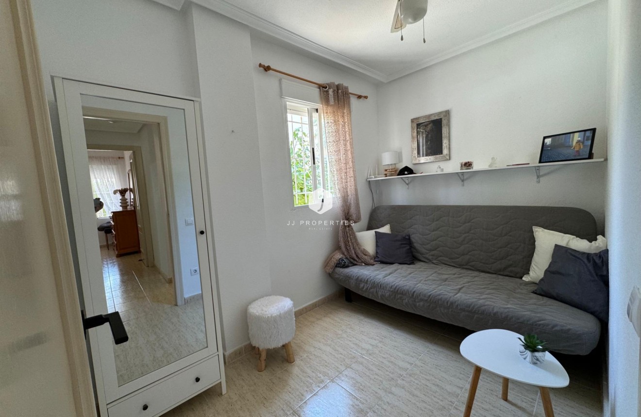 D'occasion - Bungalow -
Torrevieja - La Siesta - El Salado - Torreta