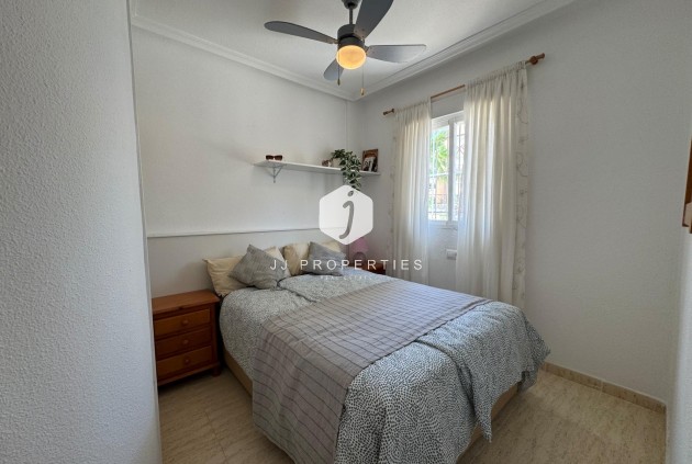 D'occasion - Bungalow -
Torrevieja - La Siesta - El Salado - Torreta