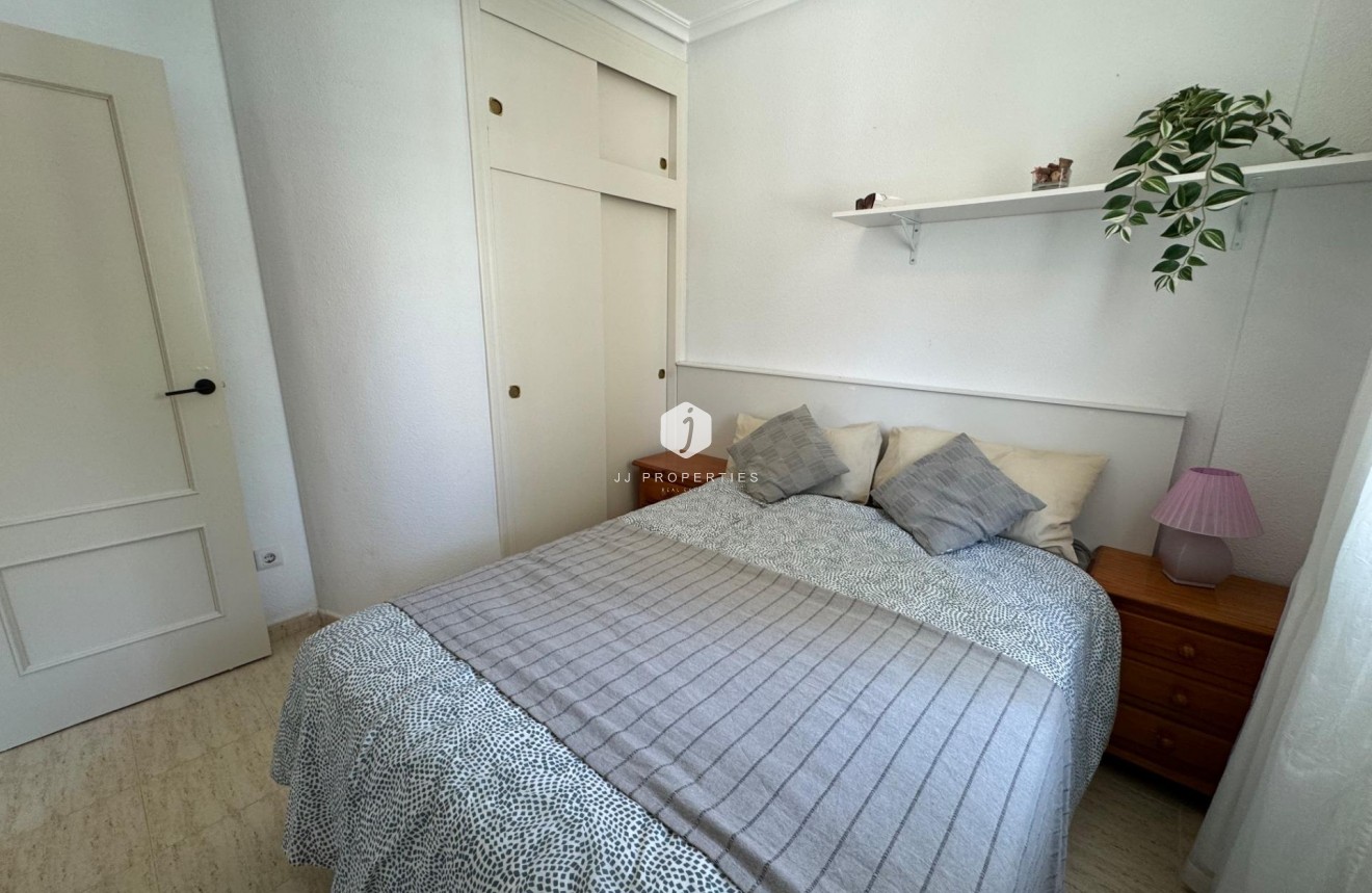D'occasion - Bungalow -
Torrevieja - La Siesta - El Salado - Torreta
