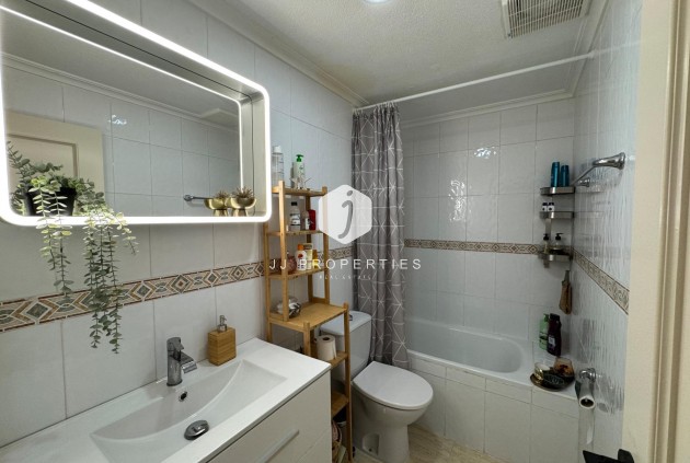 D'occasion - Bungalow -
Torrevieja - La Siesta - El Salado - Torreta