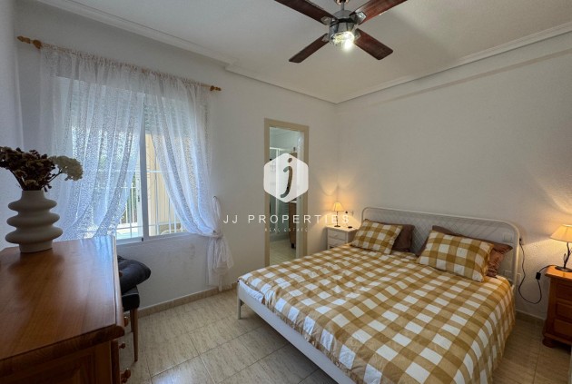 D'occasion - Bungalow -
Torrevieja - La Siesta - El Salado - Torreta