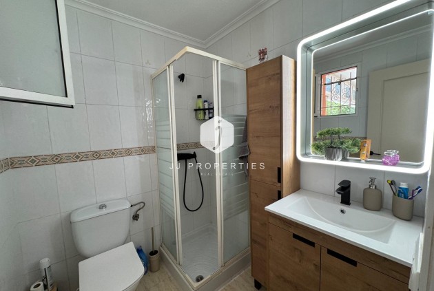 D'occasion - Bungalow -
Torrevieja - La Siesta - El Salado - Torreta