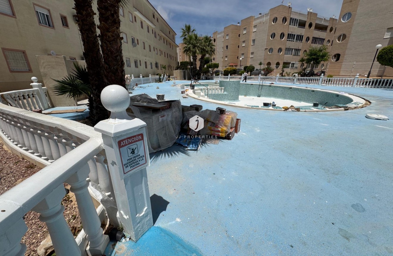D'occasion - Bungalow -
Torrevieja - La Siesta - El Salado - Torreta