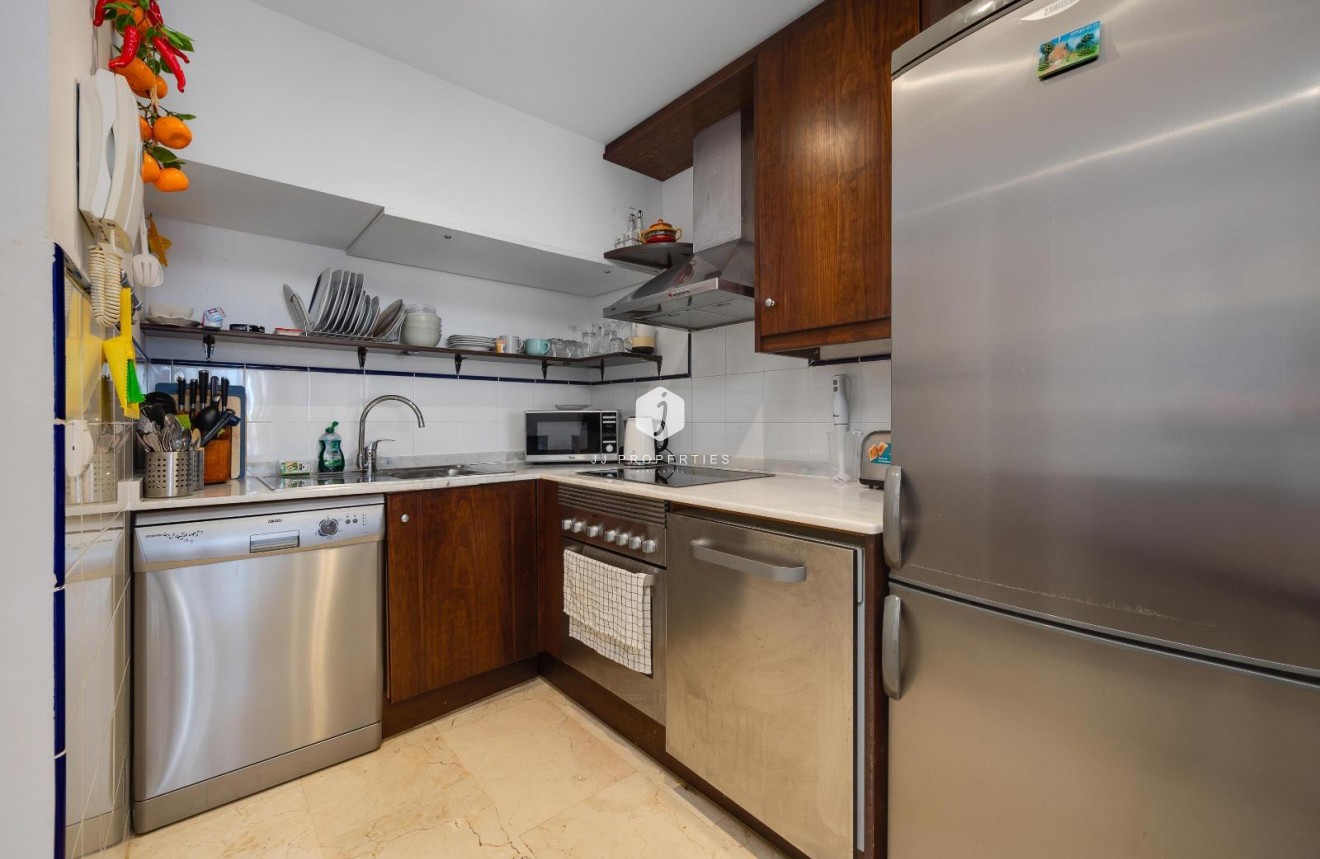 D'occasion - Appartement -
Torrevieja - Punta prima