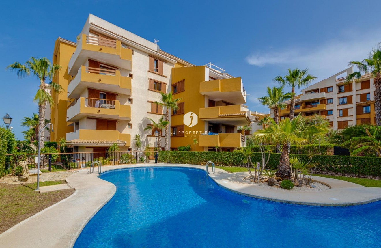 D'occasion - Appartement -
Torrevieja - Punta prima