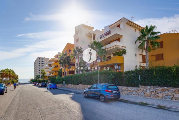 D'occasion - Appartement -
Torrevieja - Punta prima