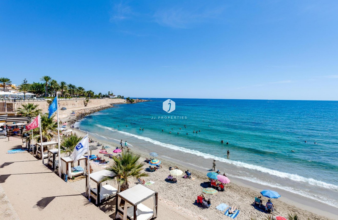 D'occasion - Appartement -
Torrevieja - Punta prima