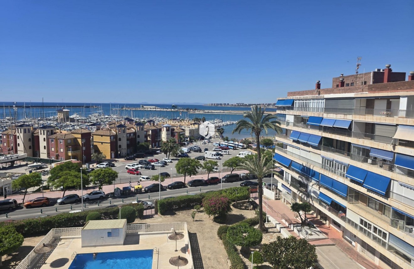 Tweedehands - Appartement / flat -
Torrevieja - Puerto Deportivo Marina Salinas