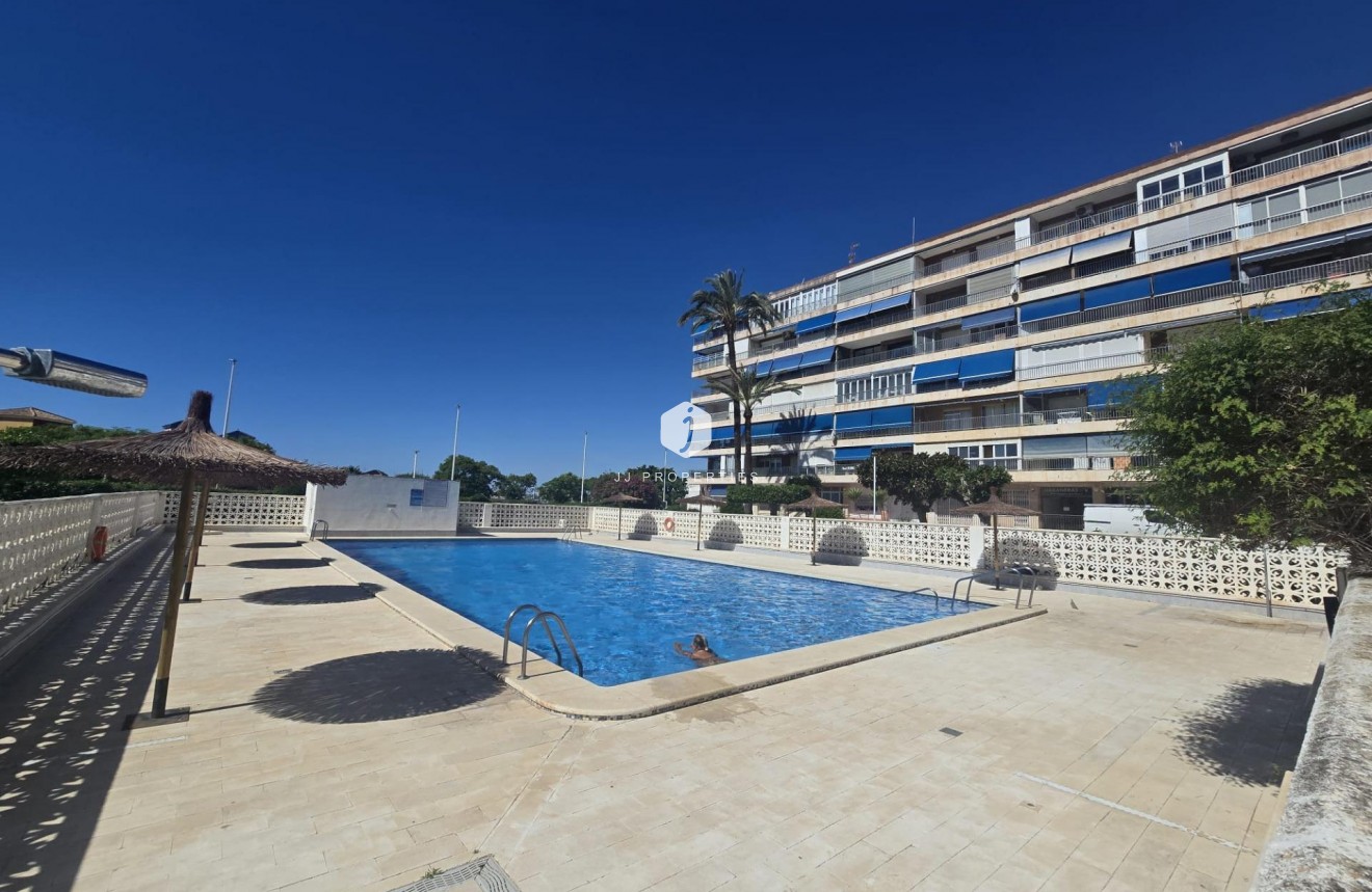 Tweedehands - Appartement / flat -
Torrevieja - Puerto Deportivo Marina Salinas