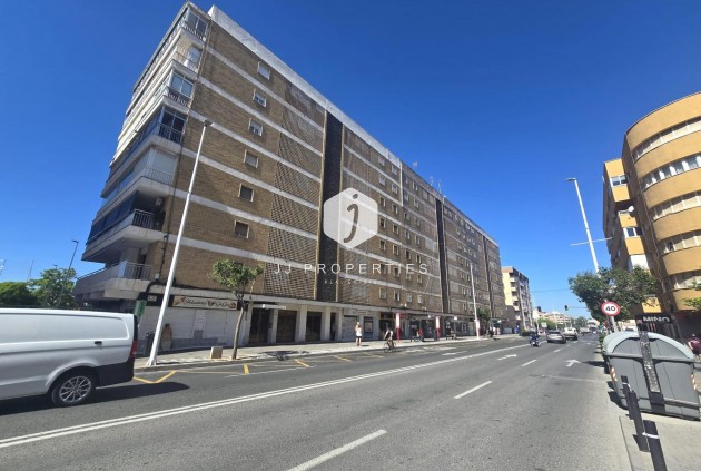 Tweedehands - Appartement / flat -
Torrevieja - Puerto Deportivo Marina Salinas