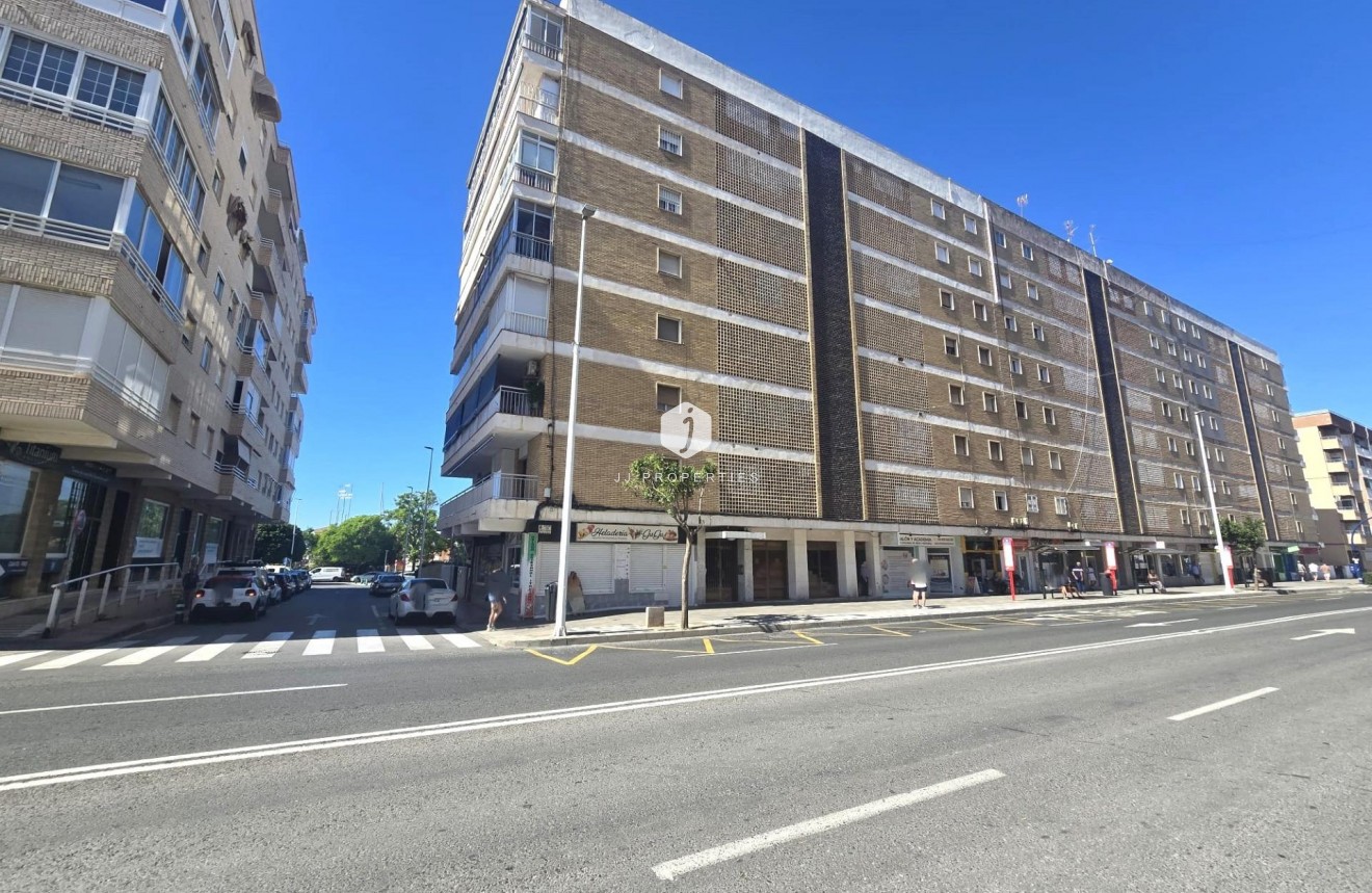 Tweedehands - Appartement / flat -
Torrevieja - Puerto Deportivo Marina Salinas