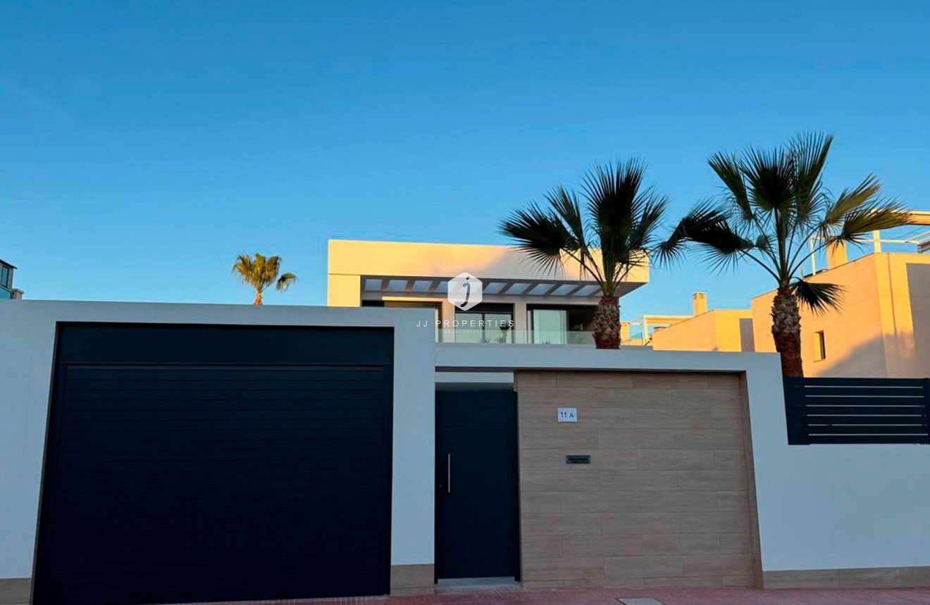 Resale - Villa -
Rojales - Ciudad Quesada