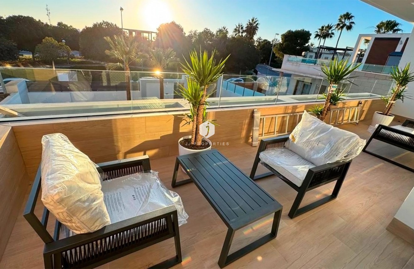Resale - Villa -
Rojales - Ciudad Quesada