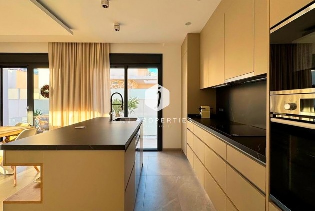 Resale - Villa -
Rojales - Ciudad Quesada