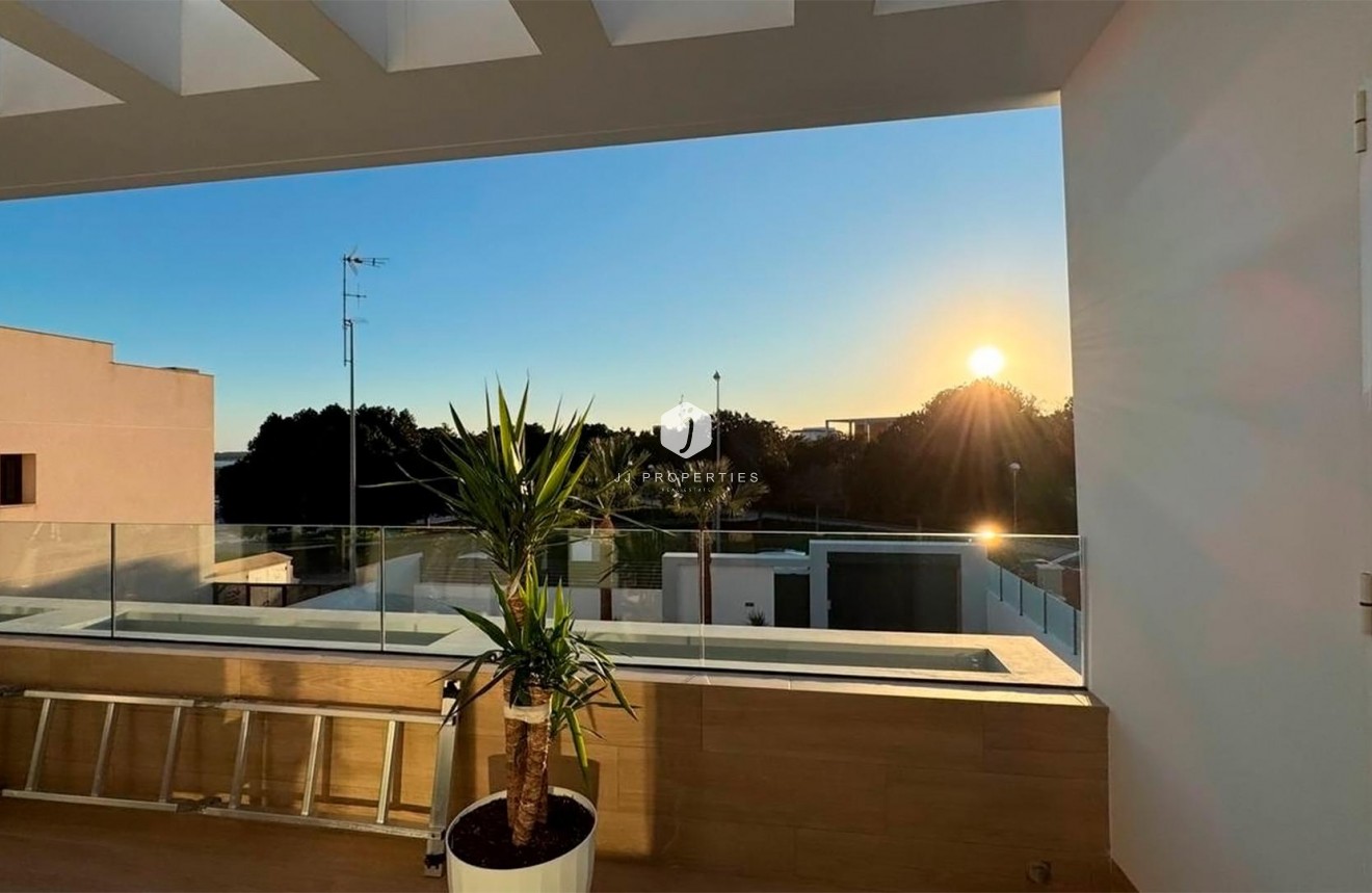 Resale - Villa -
Rojales - Ciudad Quesada