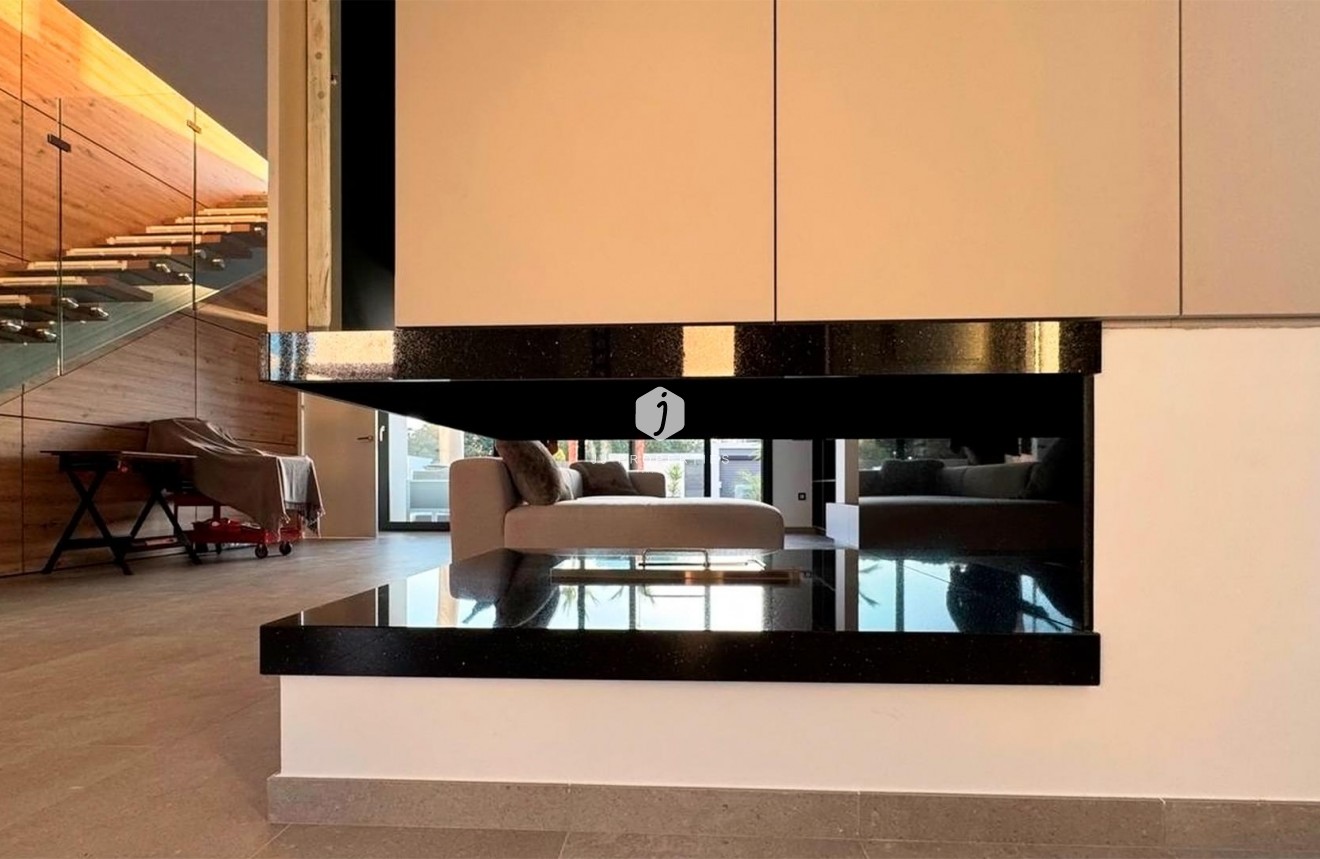 Resale - Villa -
Rojales - Ciudad Quesada