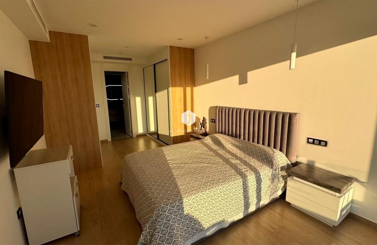 Resale - Villa -
Rojales - Ciudad Quesada