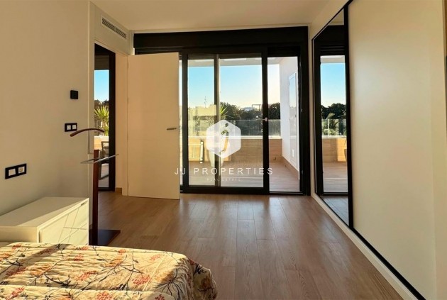 Resale - Villa -
Rojales - Ciudad Quesada