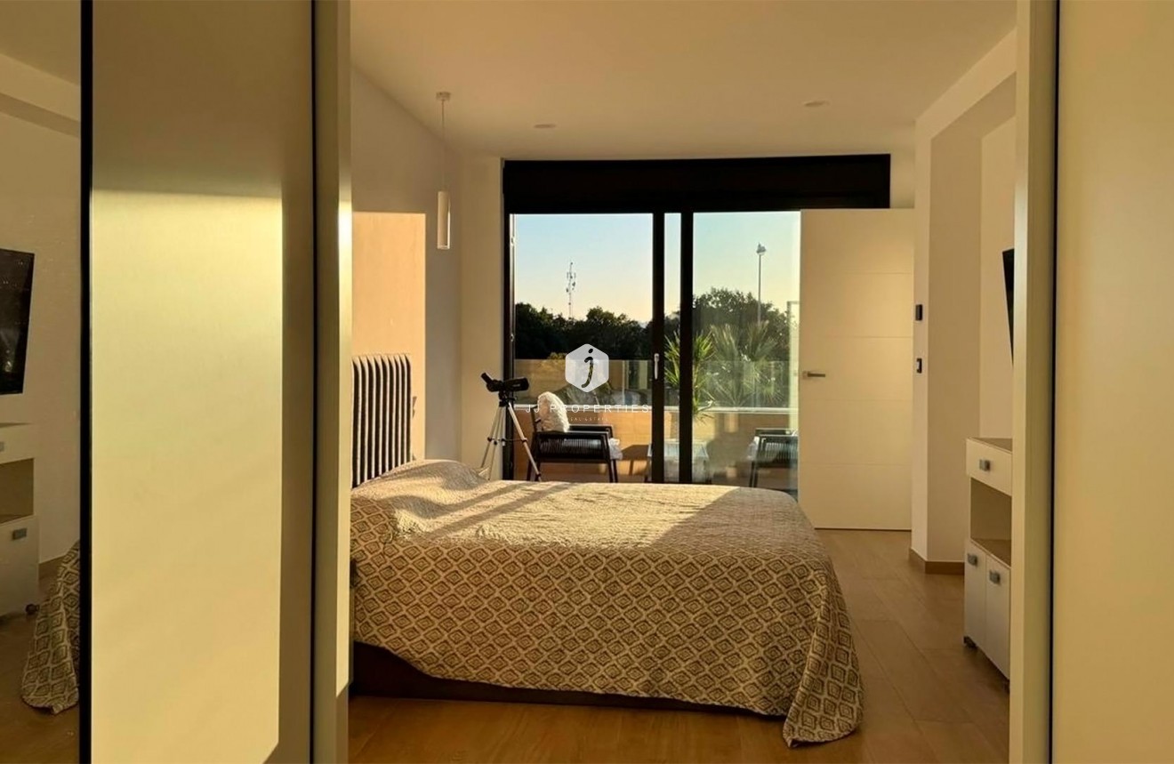 Resale - Villa -
Rojales - Ciudad Quesada