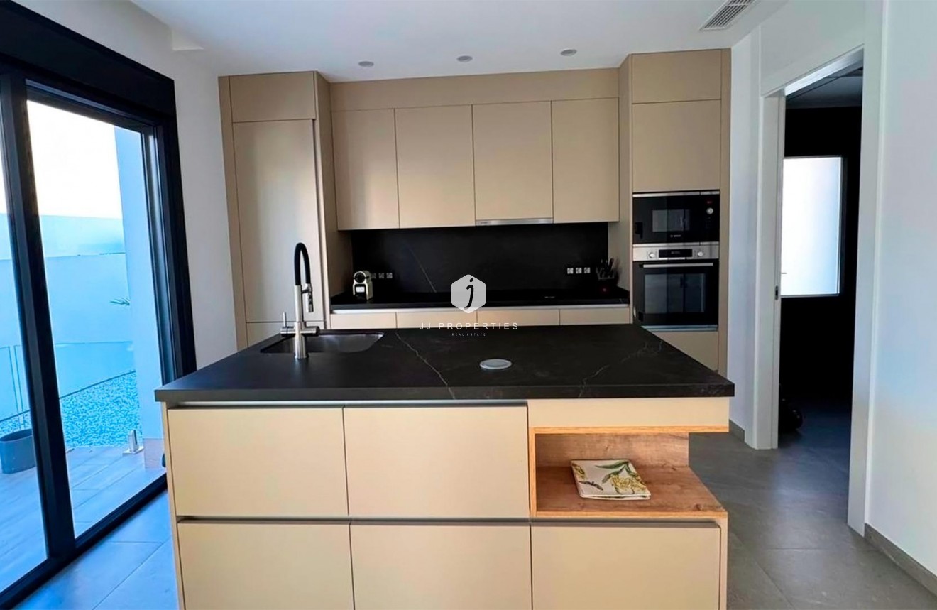 Resale - Villa -
Rojales - Ciudad Quesada