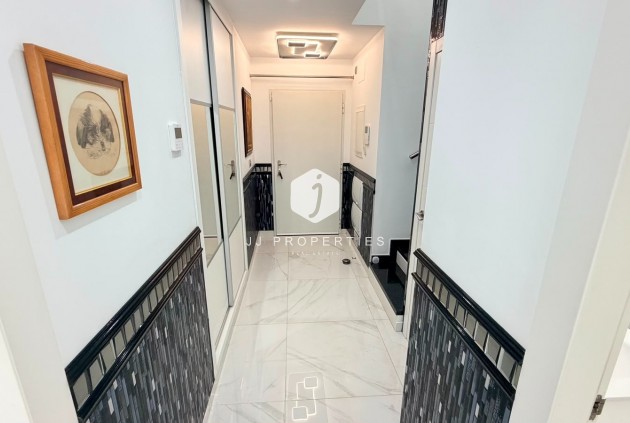Resale - Villa -
Los Montesinos - Costa Blanca