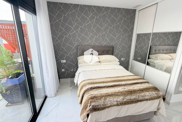 Resale - Villa -
Los Montesinos - Costa Blanca