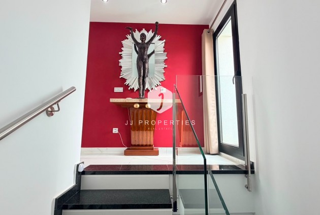 Resale - Villa -
Los Montesinos - Costa Blanca