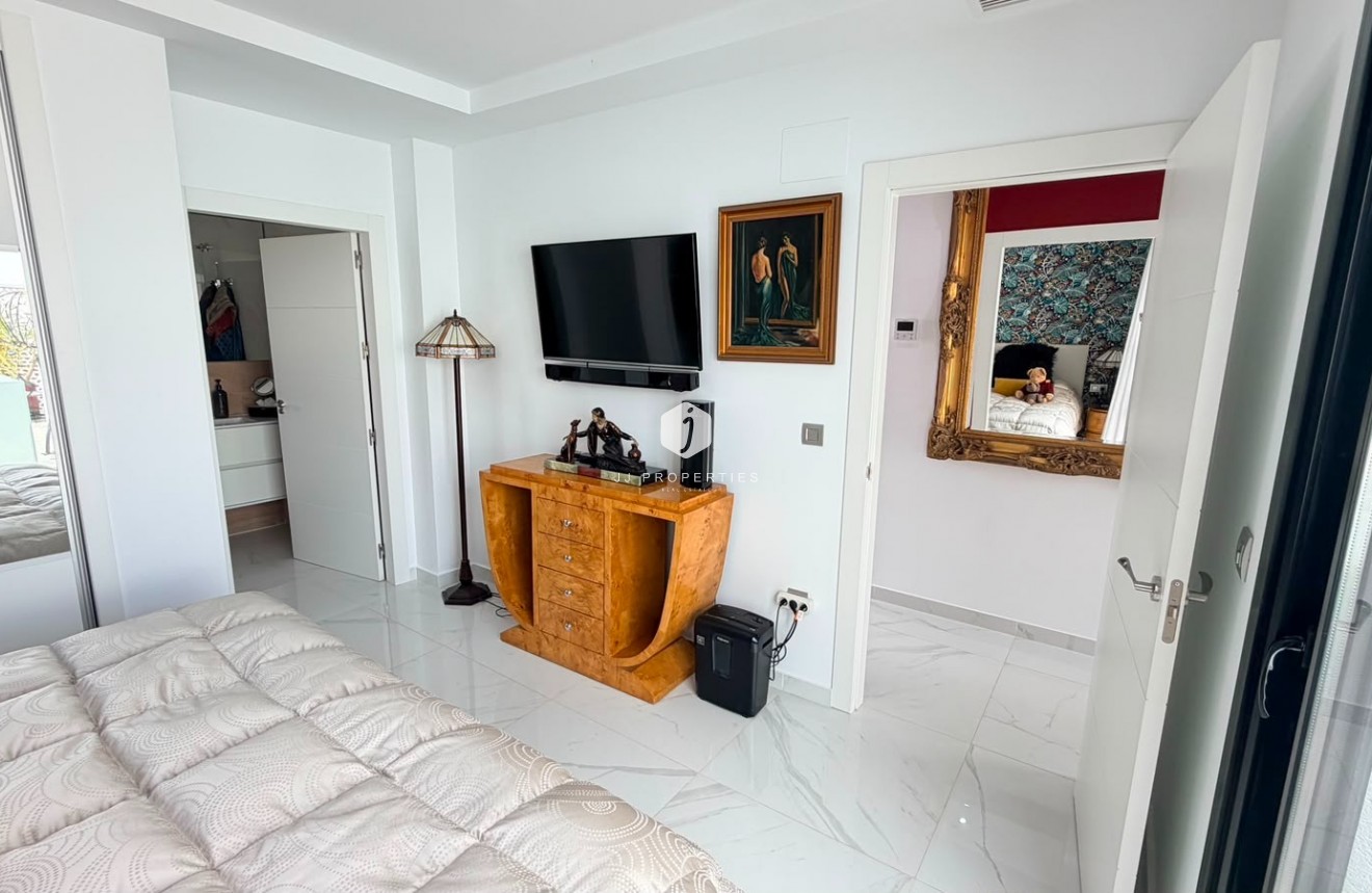 Resale - Villa -
Los Montesinos - Costa Blanca