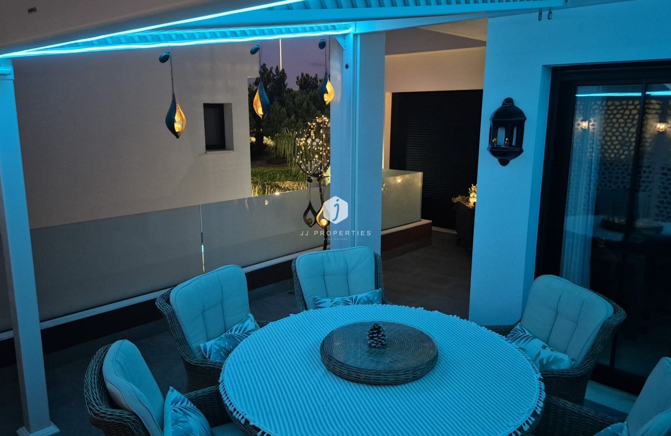 Resale - Villa -
Los Montesinos - Costa Blanca