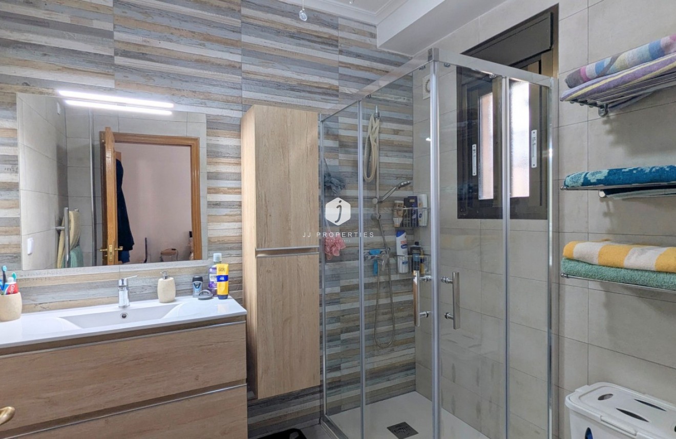 Resale - Villa -
Bigastro - Inland