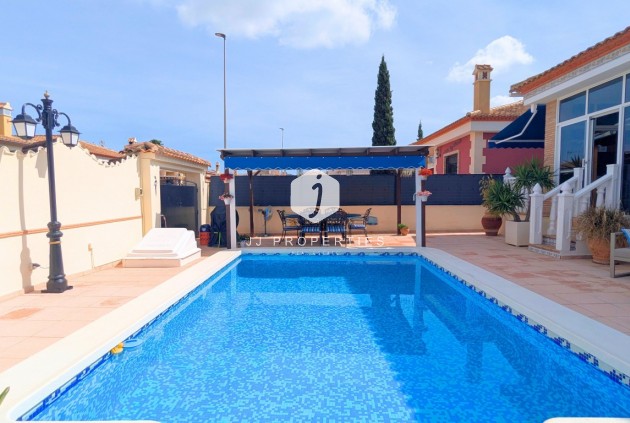 Resale - Villa -
Bigastro - Inland