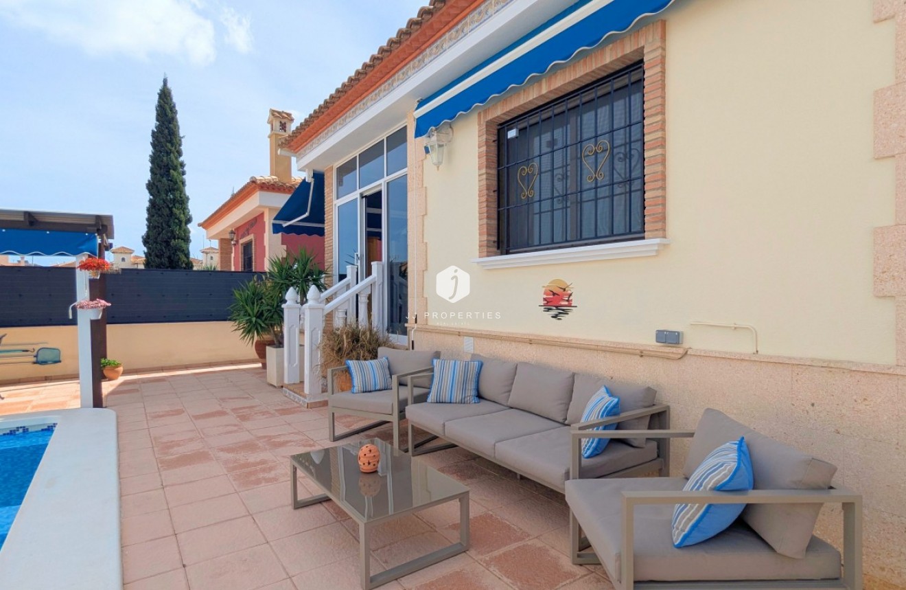 Resale - Villa -
Bigastro - Inland
