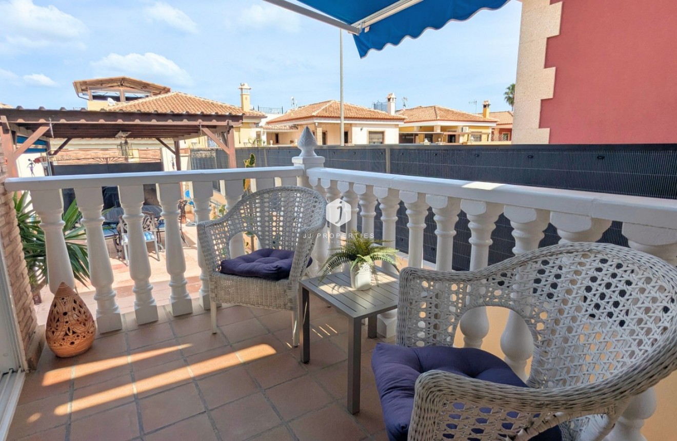 Resale - Villa -
Bigastro - Inland