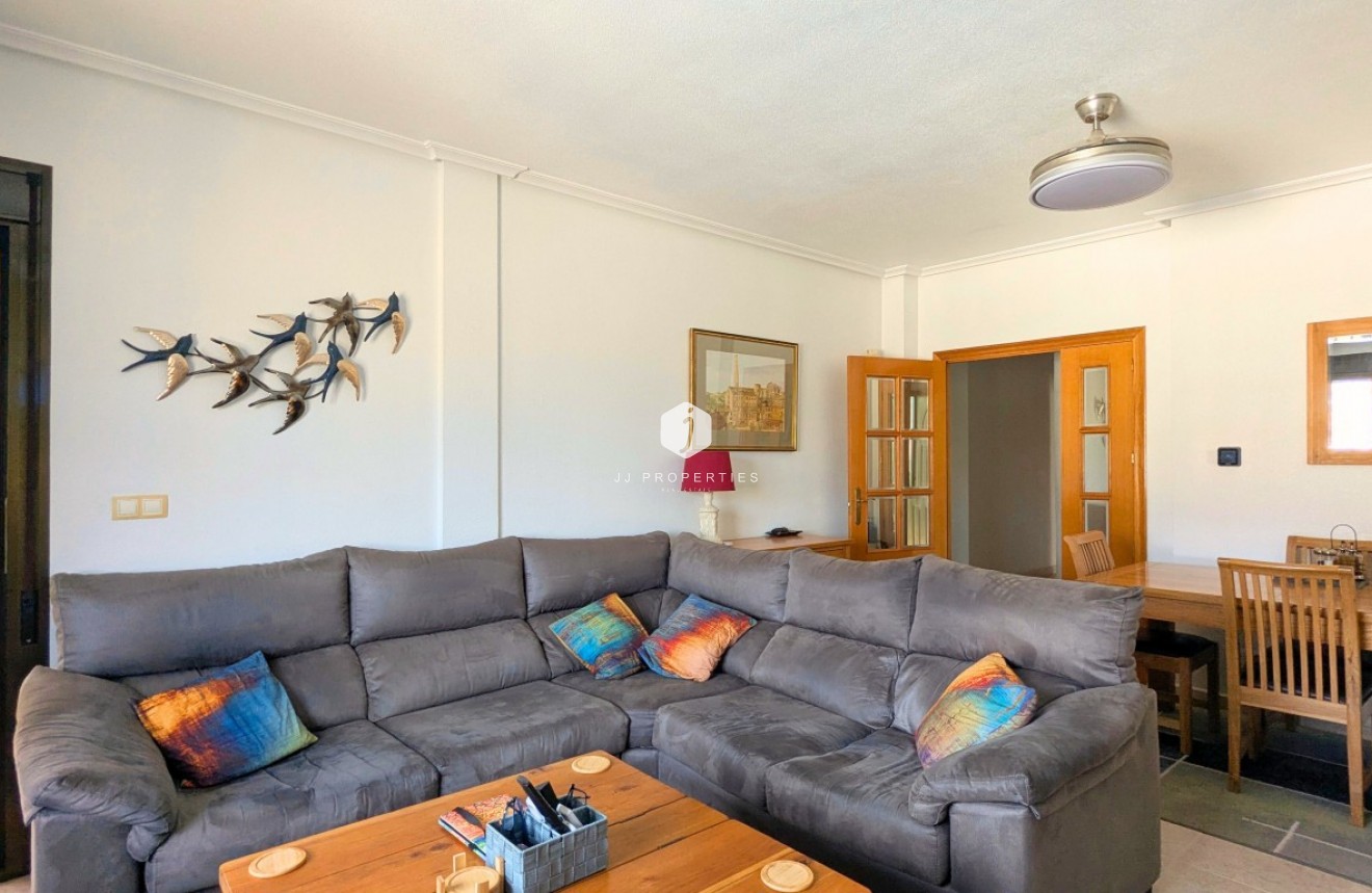 Resale - Villa -
Bigastro - Inland