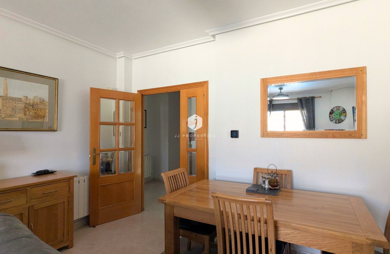 Resale - Villa -
Bigastro - Inland