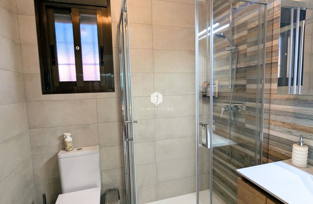 Resale - Villa -
Bigastro - Inland