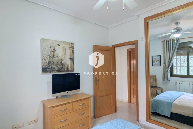 Resale - Villa -
Bigastro - Inland