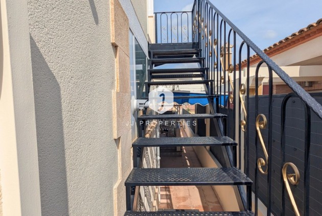 Resale - Villa -
Bigastro - Inland