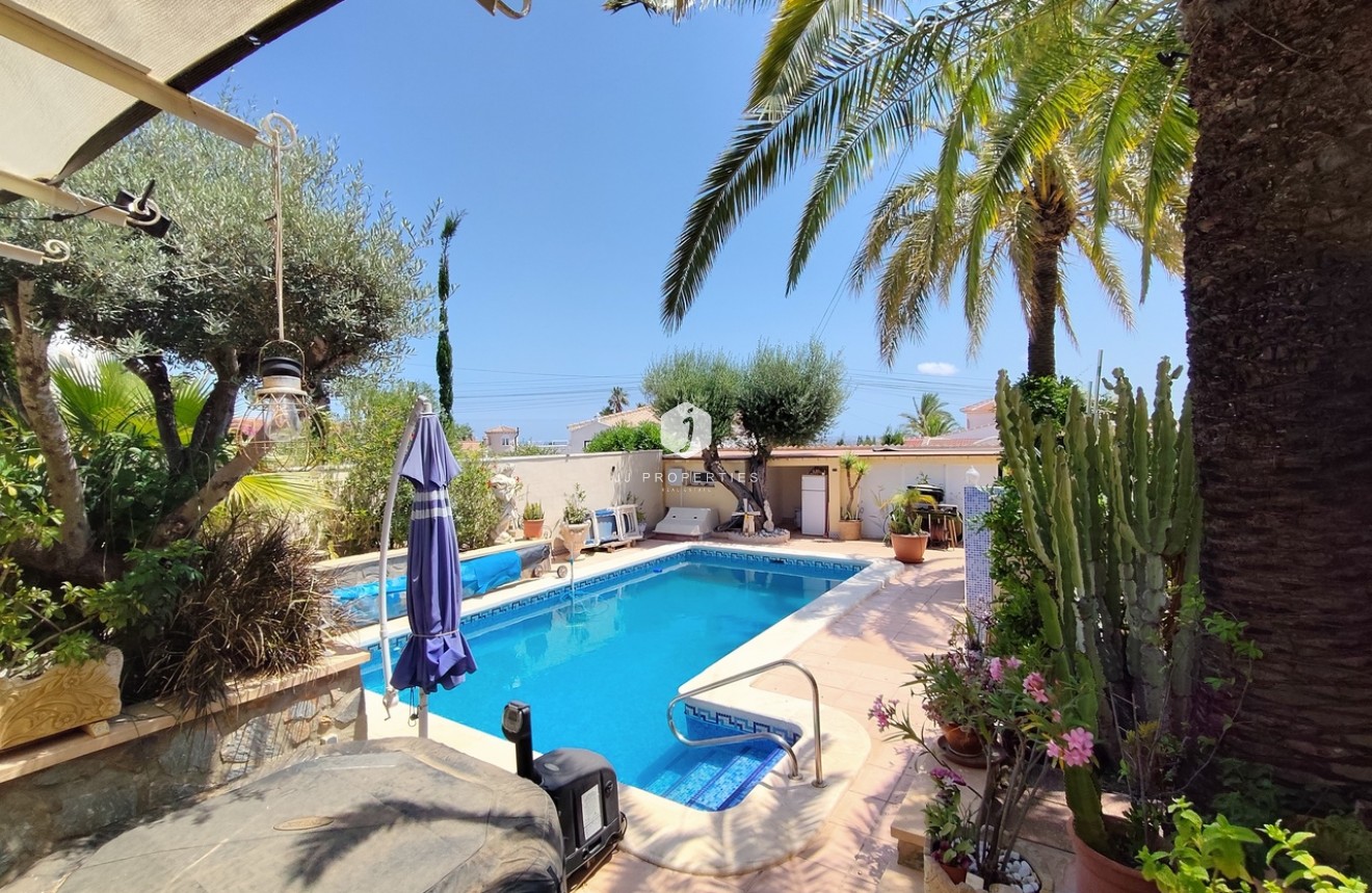 Resale - Villa -
Ciudad Quesada - Costa Blanca