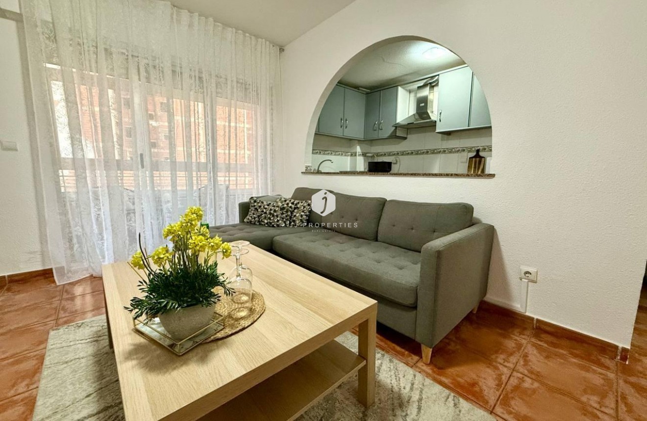 Tweedehands - Appartement / flat -
Torrevieja - Playa del Cura
